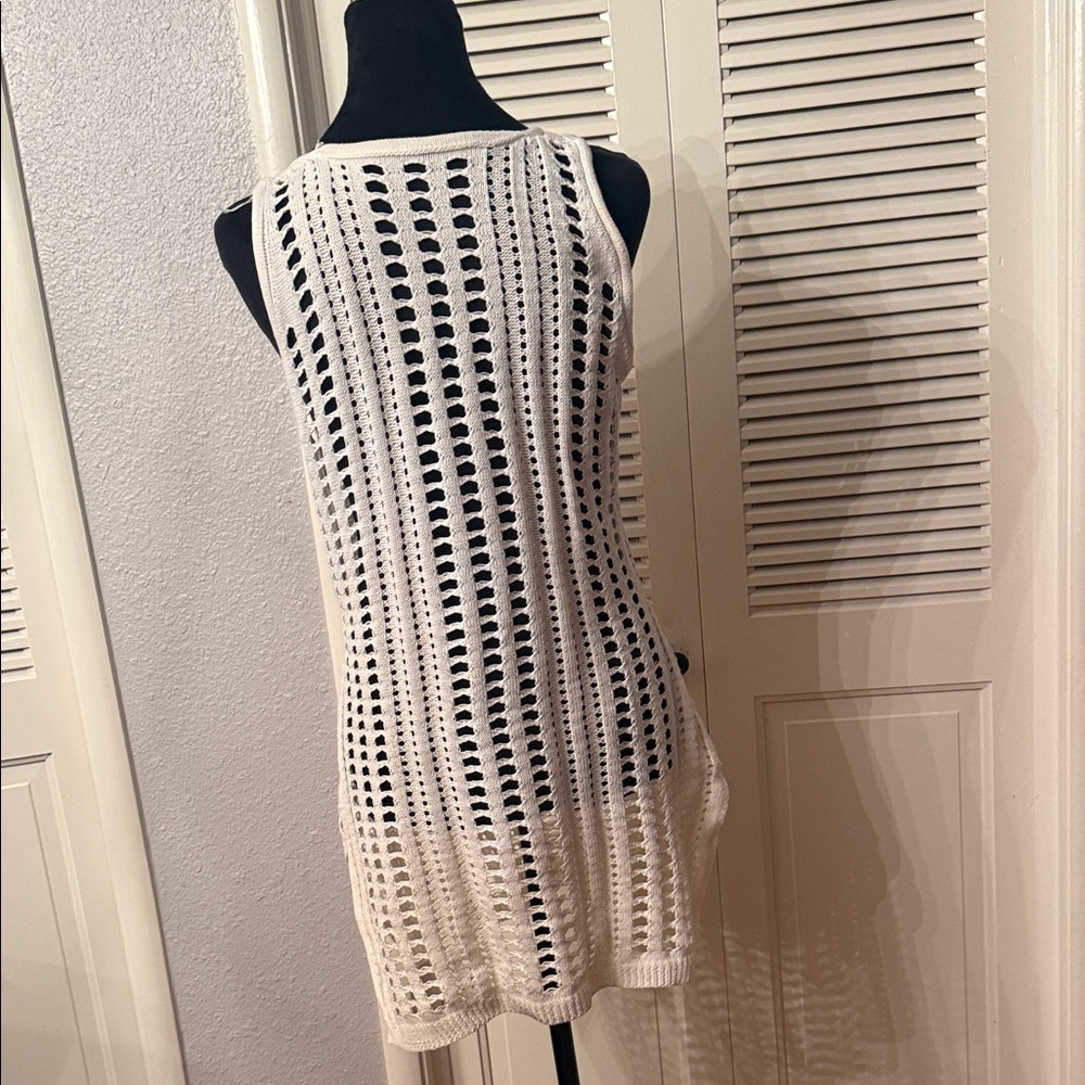 White Crochet Sleeveless Dress - Picture 4 of 4
